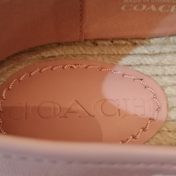 Coach shoes, size 7 - Picture 2 of 6